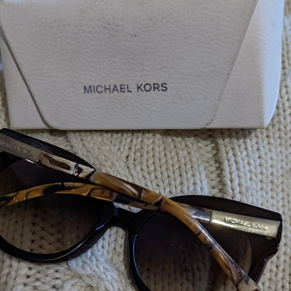 Michael Kors Adelaidei sunglasses - Picture 4 of 6